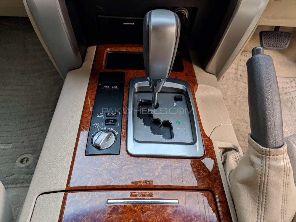 Toyota Land Cruiser 2013 for Sale in Lahore Toyota Land Cruiser 2013 for Sale in Lahore Image-6