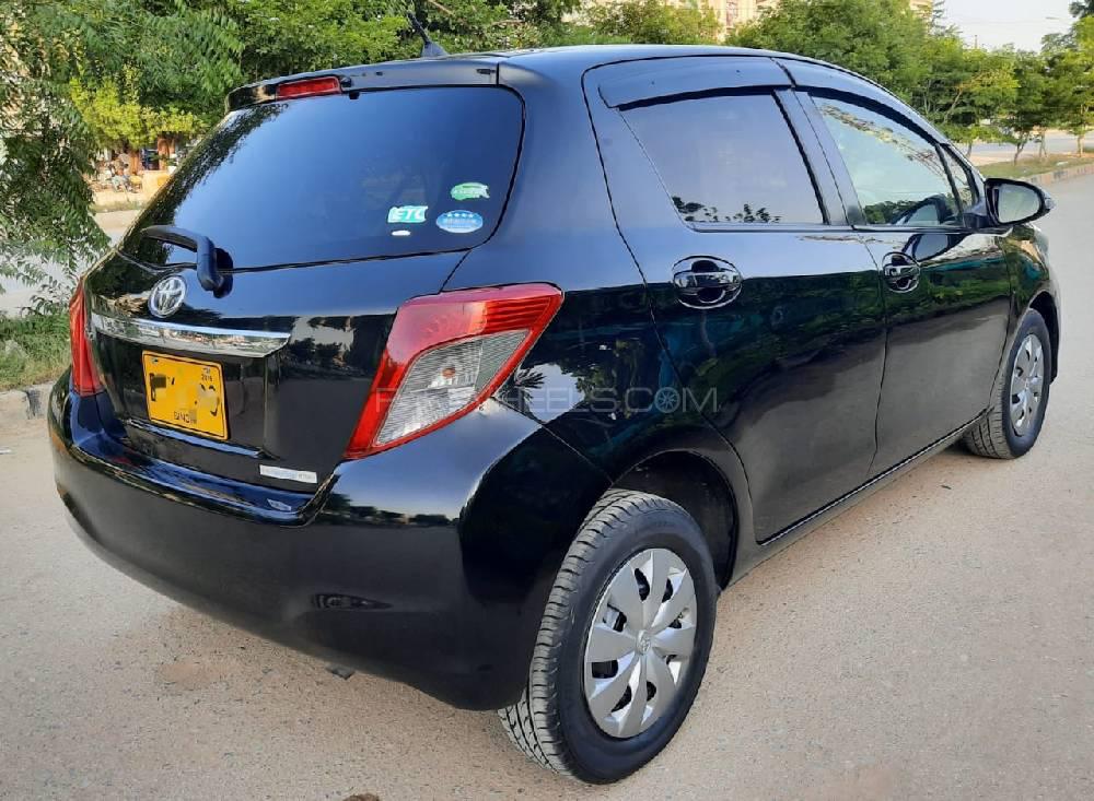 Toyota Vitz 2013 for Sale in Karachi Toyota Vitz 2013 for Sale in Karachi Image-4