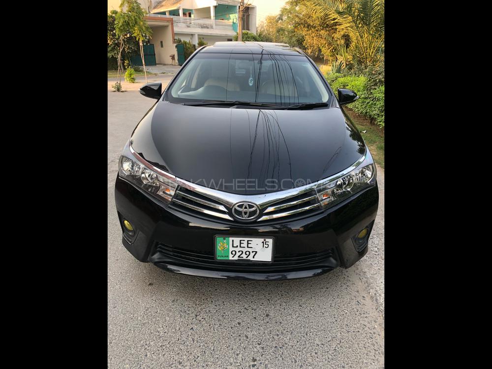 Toyota Corolla 2015 for Sale in Lahore Image-1