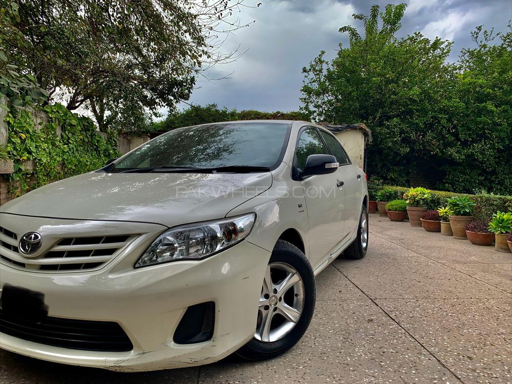 Toyota Corolla 2013 for Sale in Peshawar Image-1