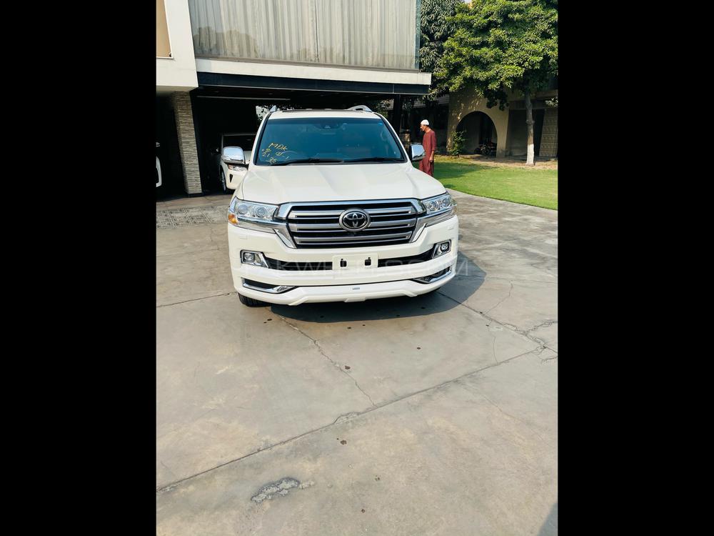 Toyota Land Cruiser 2015 for Sale in Lahore Toyota Land Cruiser 2015 for Sale in Lahore Image-2