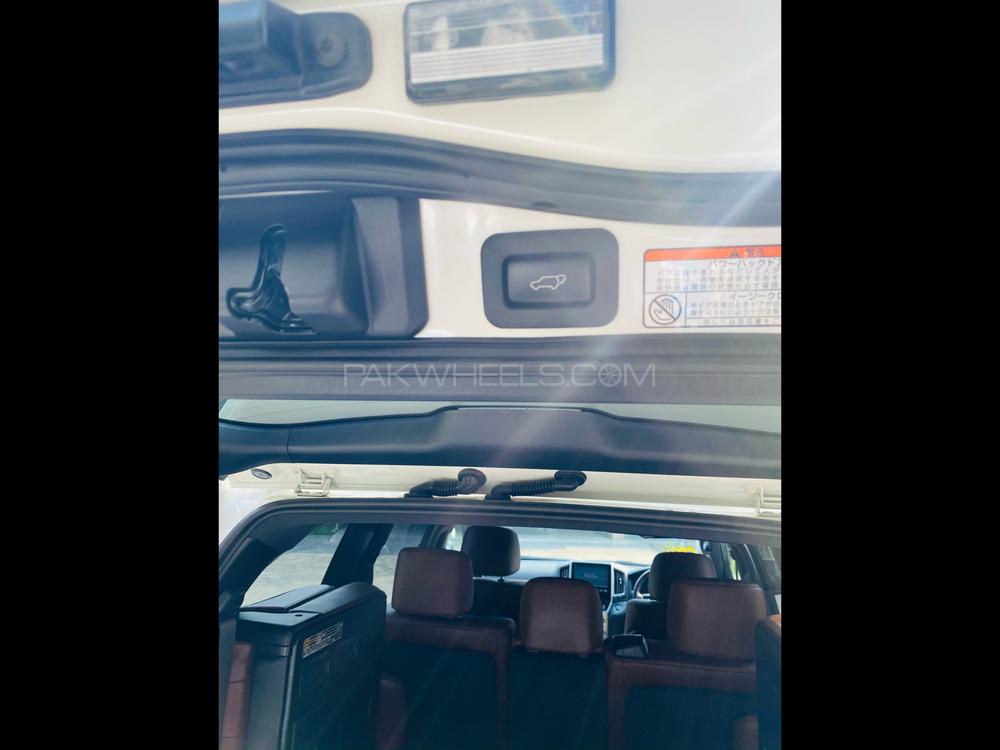 Toyota Land Cruiser 2015 for Sale in Lahore Toyota Land Cruiser 2015 for Sale in Lahore Image-16