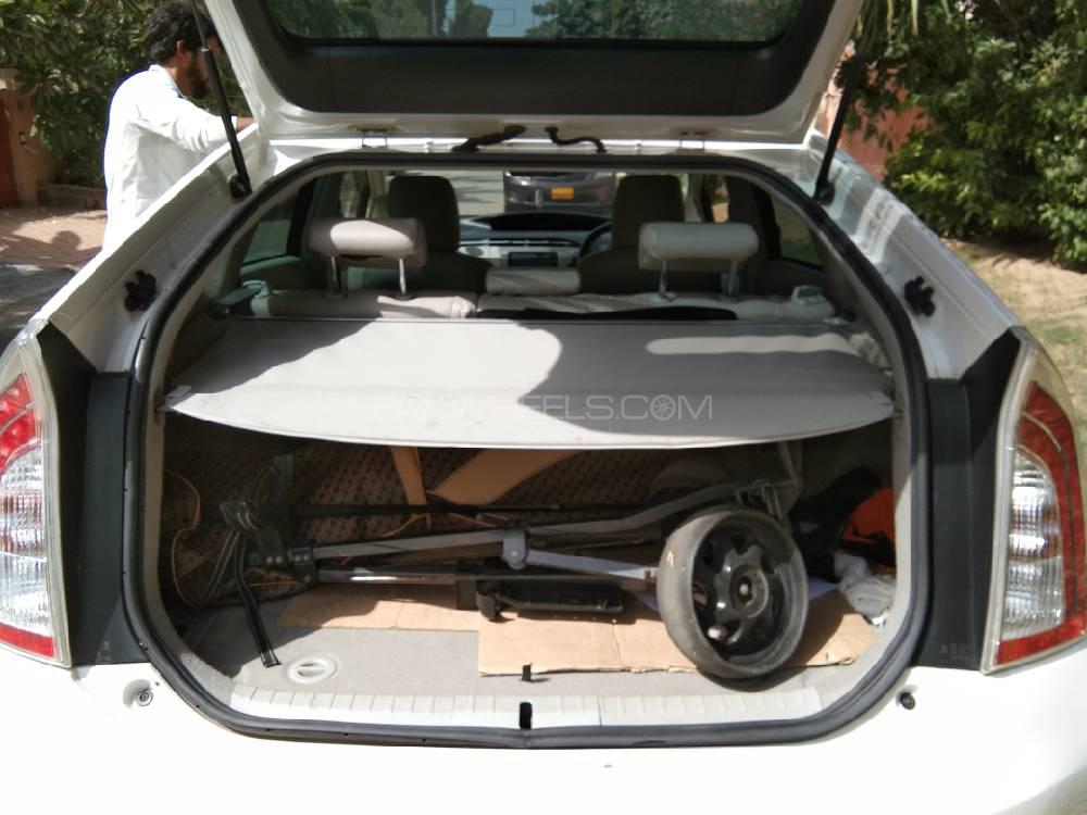 Toyota Prius 2013 for Sale in Karachi Toyota Prius 2013 for Sale in Karachi Image-15