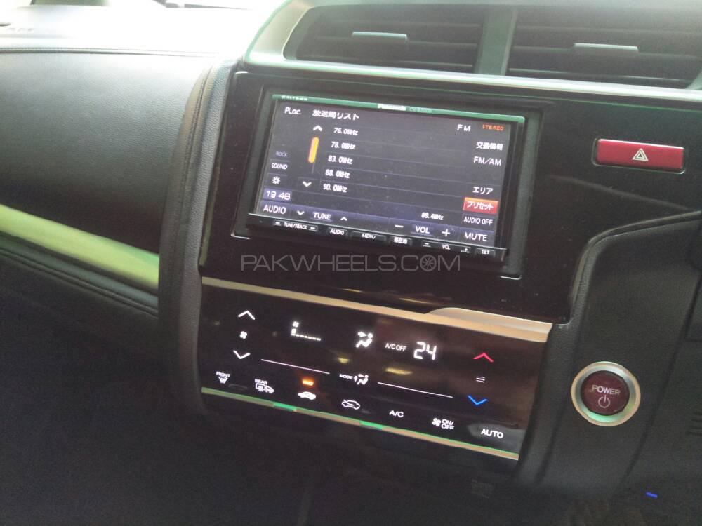 Honda Fit 2014 for Sale in Lahore Honda Fit 2014 for Sale in Lahore Image-8