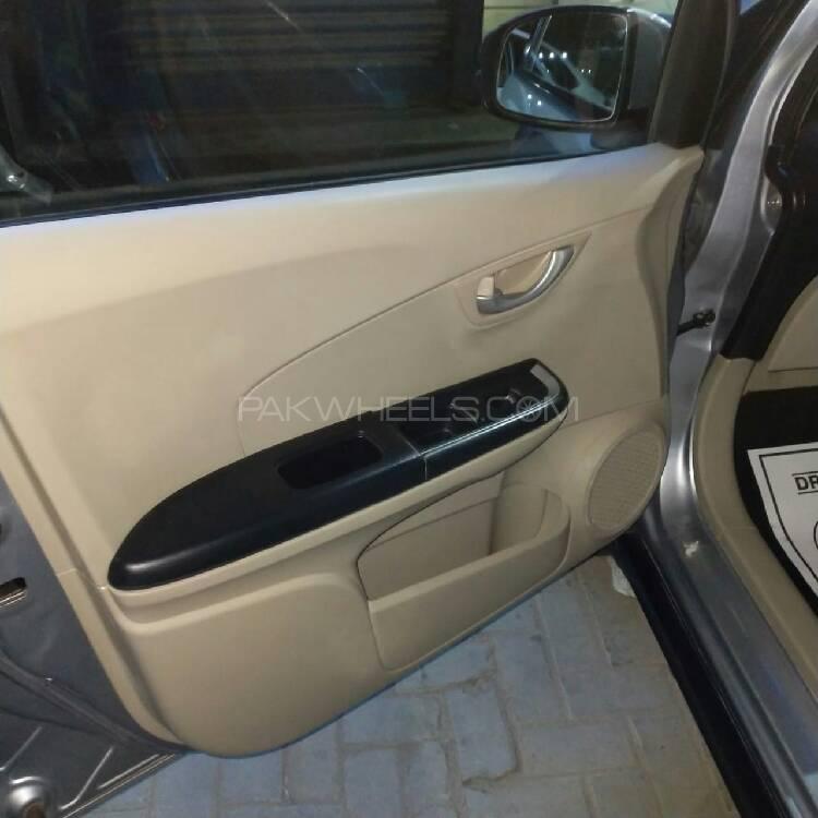 Honda BR-V 2017 for Sale in Karachi Honda BR-V 2017 for Sale in Karachi Image-5
