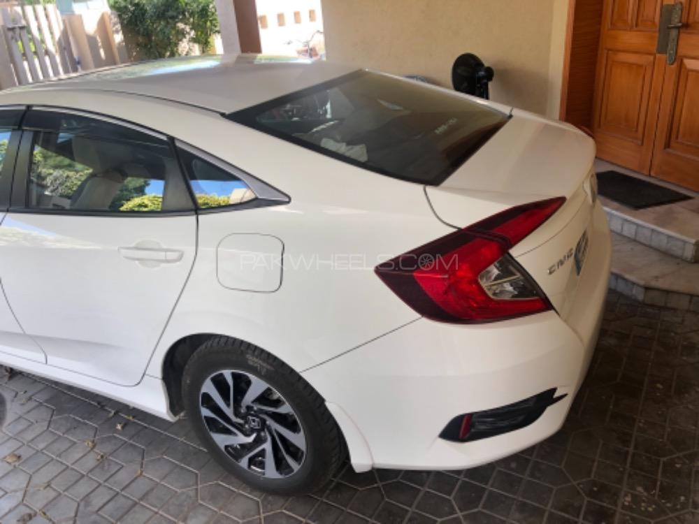 Honda Civic 2018 for Sale in Rawalpindi Honda Civic 2018 for Sale in Rawalpindi Image-9