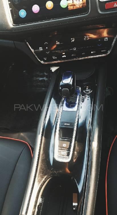 Honda Vezel 2014 for Sale in Islamabad Image-1