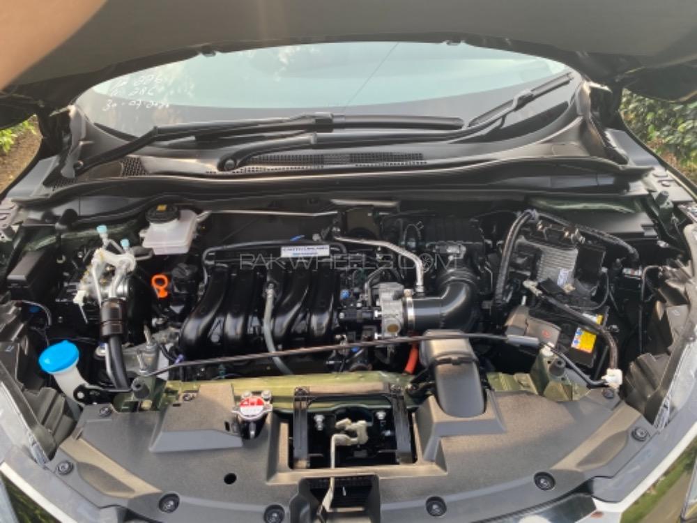 Honda Vezel 2016 for Sale in Lahore Honda Vezel 2016 for Sale in Lahore Image-5