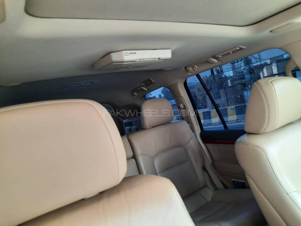 Toyota Land Cruiser 2012 for Sale in Multan Toyota Land Cruiser 2012 for Sale in Multan Image-9