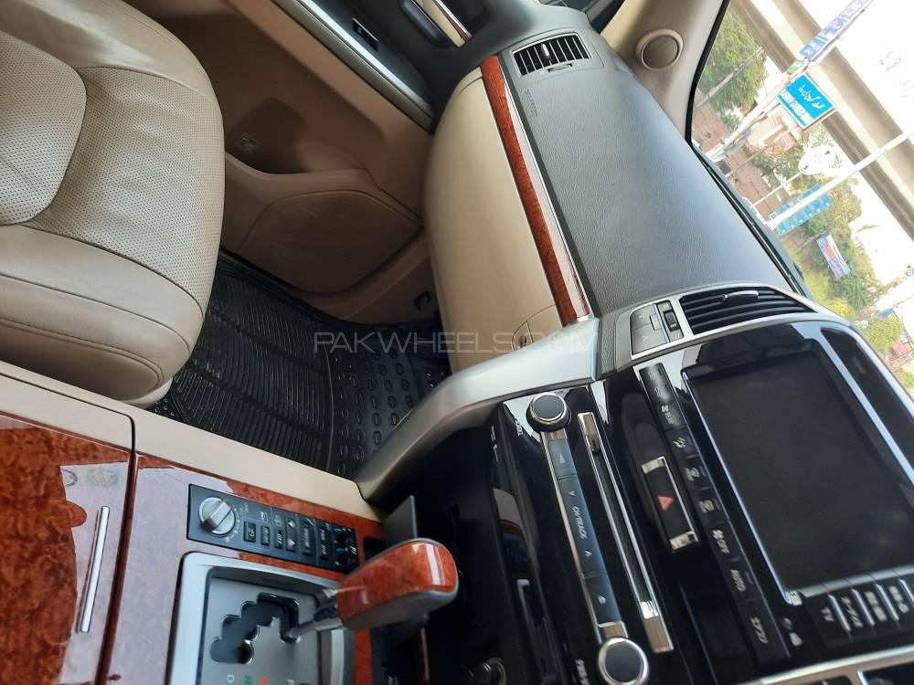 Toyota Land Cruiser 2012 for Sale in Multan Toyota Land Cruiser 2012 for Sale in Multan Image-10