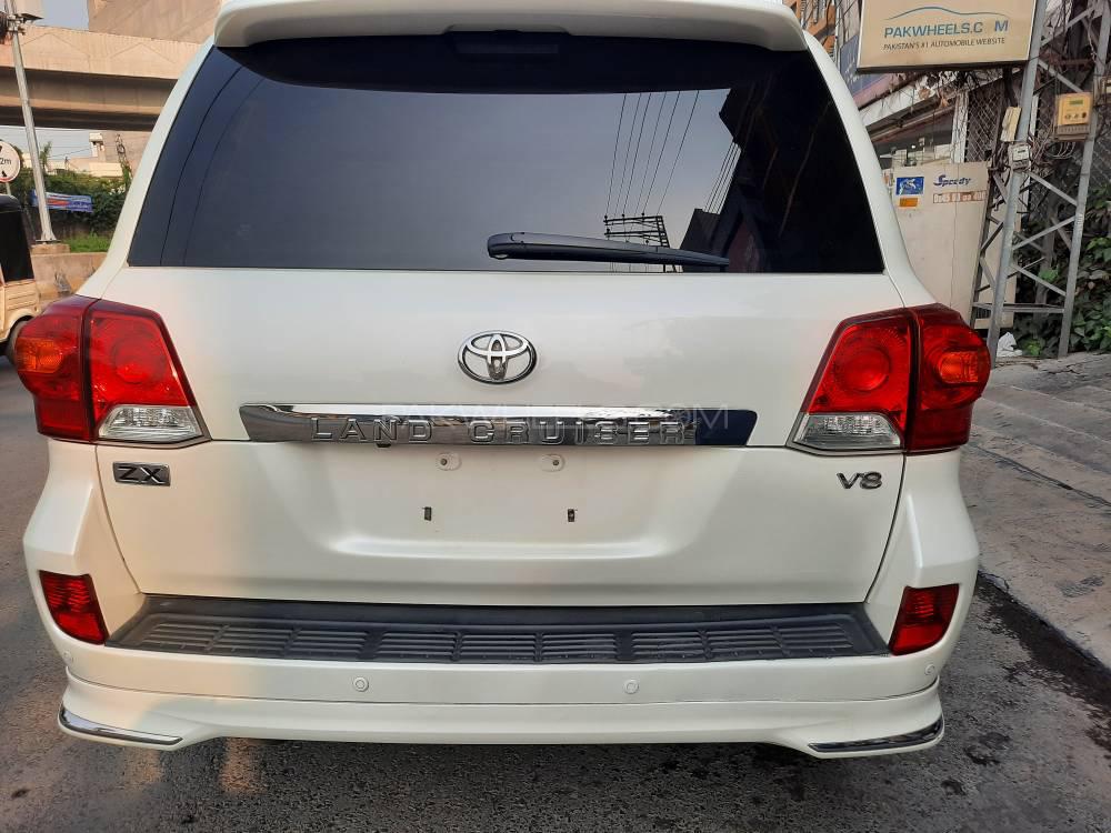 Toyota Land Cruiser 2012 for Sale in Multan Toyota Land Cruiser 2012 for Sale in Multan Image-11
