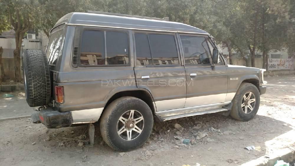 Mitsubishi Pajero 1990 for Sale in Karachi Mitsubishi Pajero 1990 for Sale in Karachi Image-4