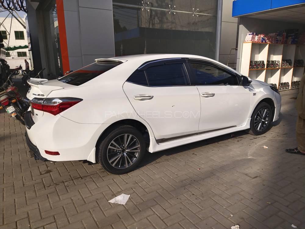 Toyota Corolla 2019 for Sale in Lahore Toyota Corolla 2019 for Sale in Lahore Image-6
