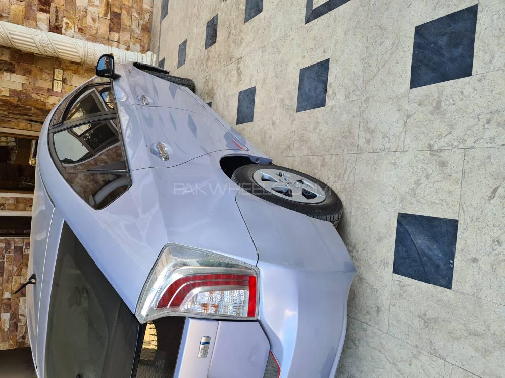 Toyota Prius 2014 for Sale in Gujrat Toyota Prius 2014 for Sale in Gujrat Image-8