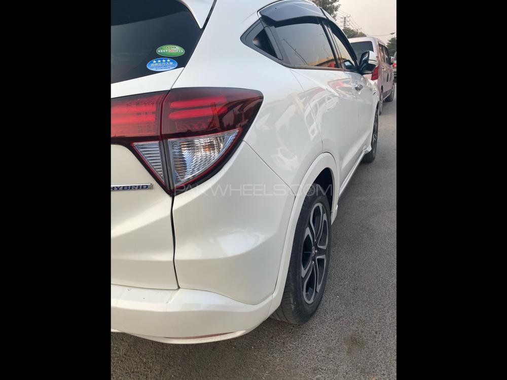 Honda Vezel 2017 for Sale in Rawalpindi Honda Vezel 2017 for Sale in Rawalpindi Image-2