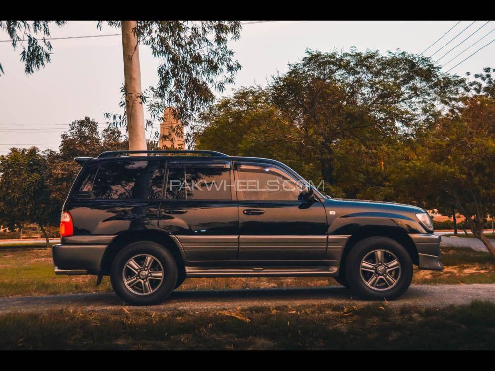 Toyota Land Cruiser 2004 for Sale in Islamabad Image-1
