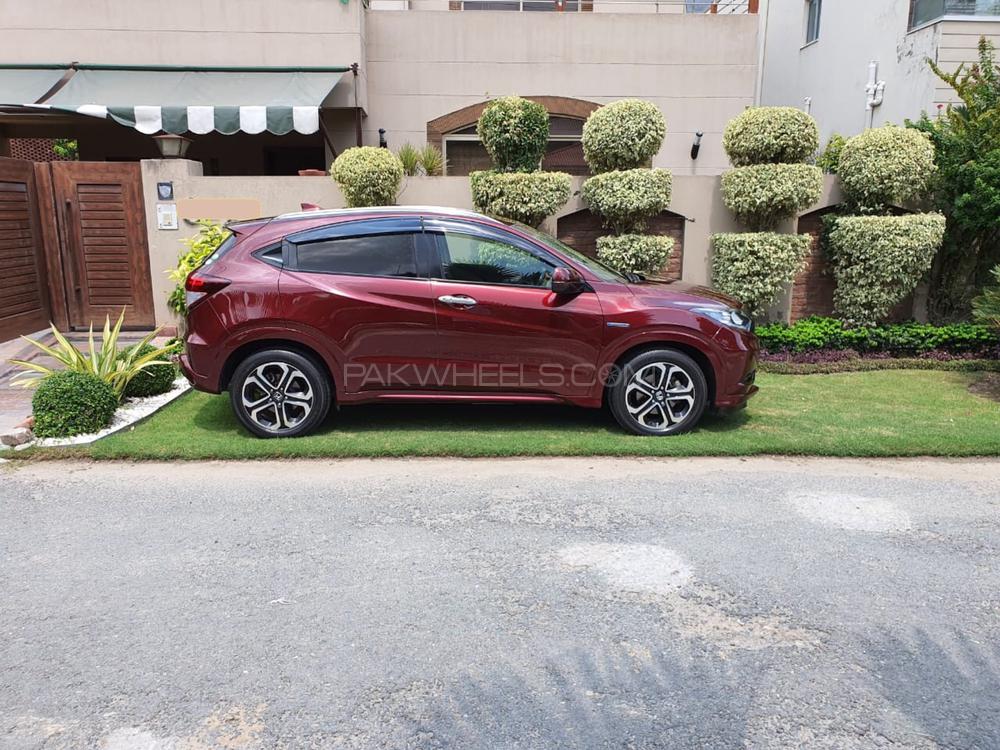 Honda Vezel 2015 for Sale in Lahore Honda Vezel 2015 for Sale in Lahore Image-2