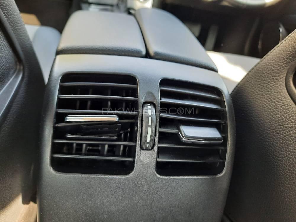 مرسڈیز بینز سی کلاس 2009 for Sale in لاہور مرسڈیز بینز سی کلاس 2009 for Sale in لاہور Image-18