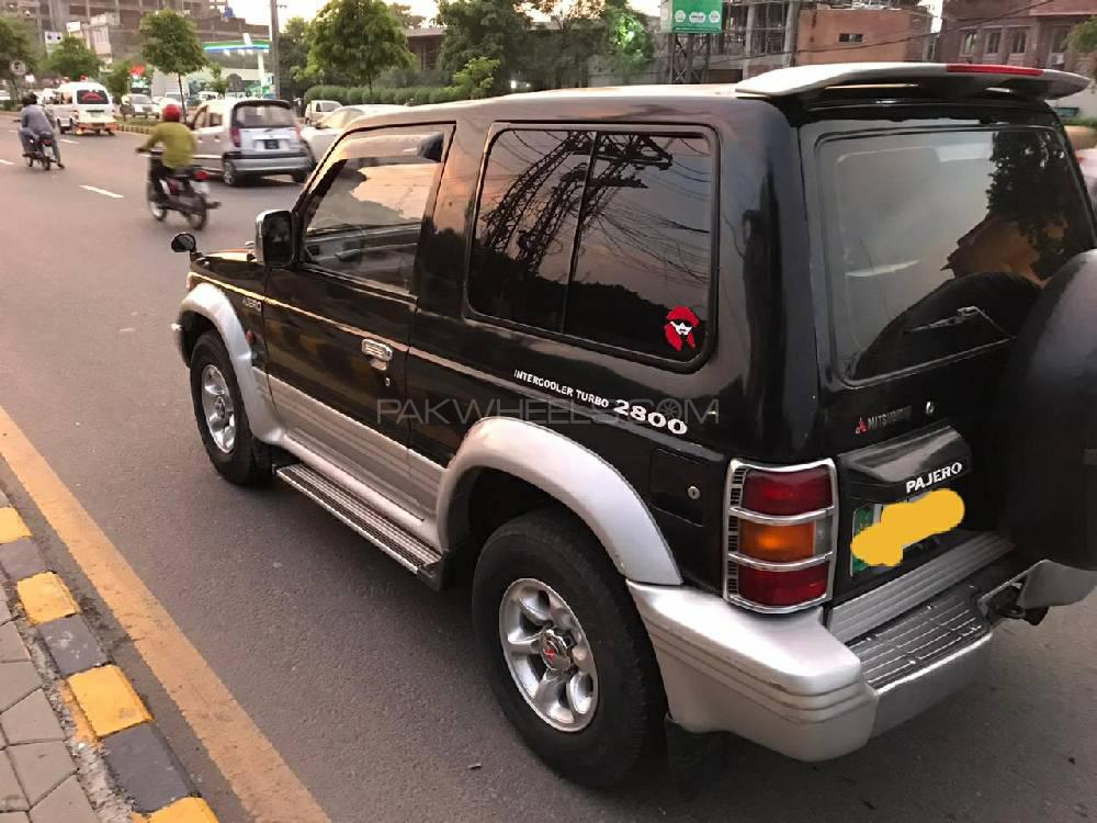 Mitsubishi Pajero 1992 for Sale in Lahore Mitsubishi Pajero 1992 for Sale in Lahore Image-2