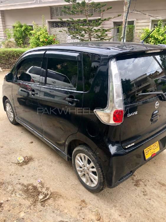 Nissan Dayz Highway Star 2015 for Sale in Karachi Nissan Dayz Highway Star 2015 for Sale in Karachi Image-6