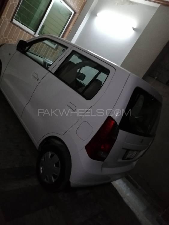 Suzuki Wagon R 2017 for Sale in Lahore Image-1