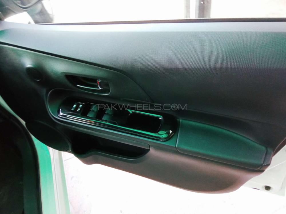 Toyota Aqua 2017 for Sale in Rawalpindi Toyota Aqua 2017 for Sale in Rawalpindi Image-7