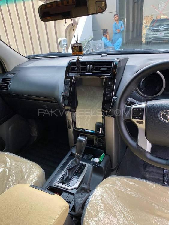 Toyota Prado 2017 for Sale in Hyderabad Toyota Prado 2017 for Sale in Hyderabad Image-3