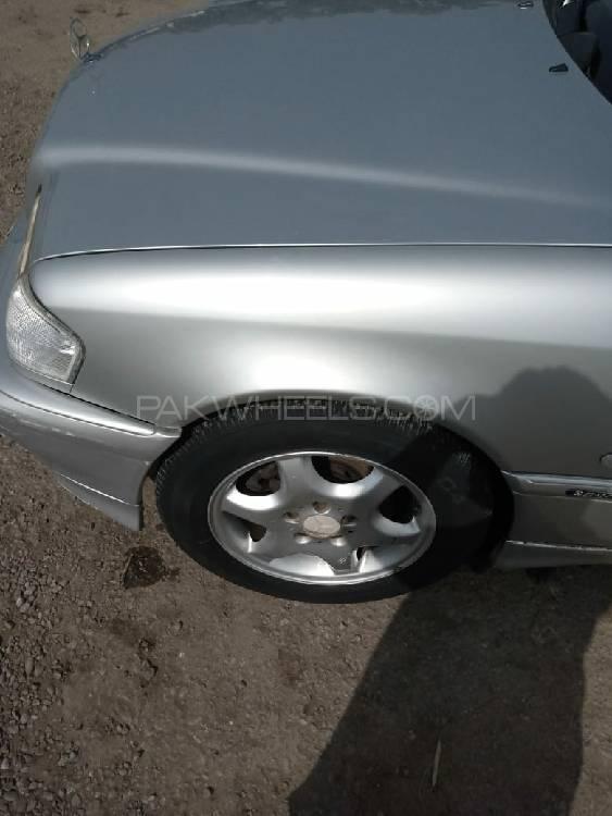 Mercedes Benz C Class 1998 for Sale in Peshawar Mercedes Benz C Class 1998 for Sale in Peshawar Image-16