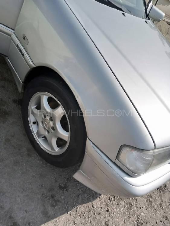 Mercedes Benz C Class 1998 for Sale in Peshawar Mercedes Benz C Class 1998 for Sale in Peshawar Image-11