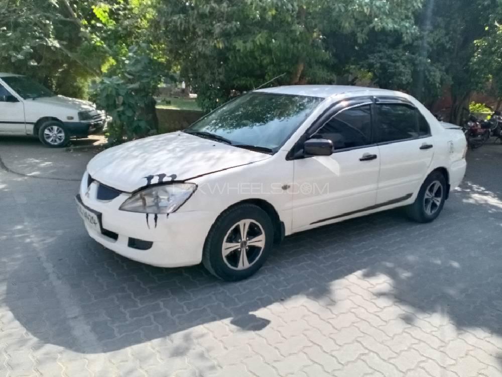 Mitsubishi Lancer 2005 for Sale in Lahore Mitsubishi Lancer 2005 for Sale in Lahore Image-14