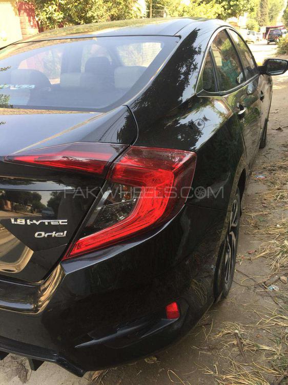 Honda Civic 2018 for Sale in Rawalpindi Honda Civic 2018 for Sale in Rawalpindi Image-4