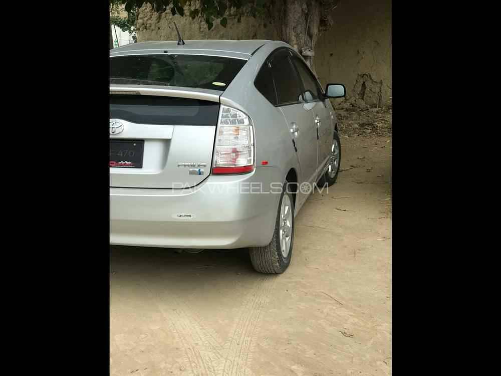 Toyota Prius 2008 for Sale in Islamabad Image-1
