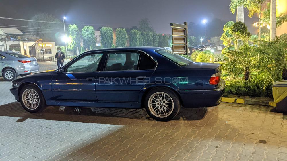 BMW 7 Series - 1996  BMW 7 Series - 1996  Image-5