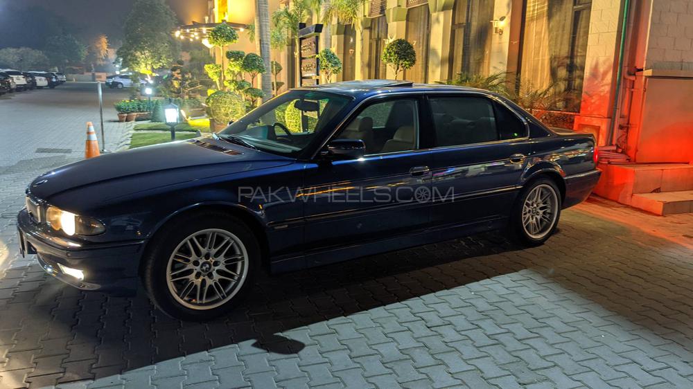 BMW 7 Series - 1996  BMW 7 Series - 1996  Image-6