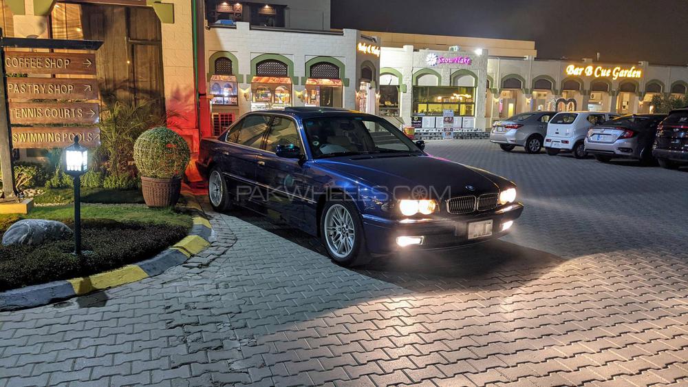 BMW 7 Series - 1996  BMW 7 Series - 1996  Image-2