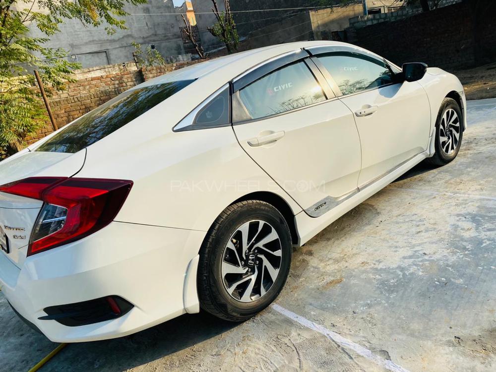 Honda Civic 2018 for Sale in Rawalpindi Honda Civic 2018 for Sale in Rawalpindi Image-7