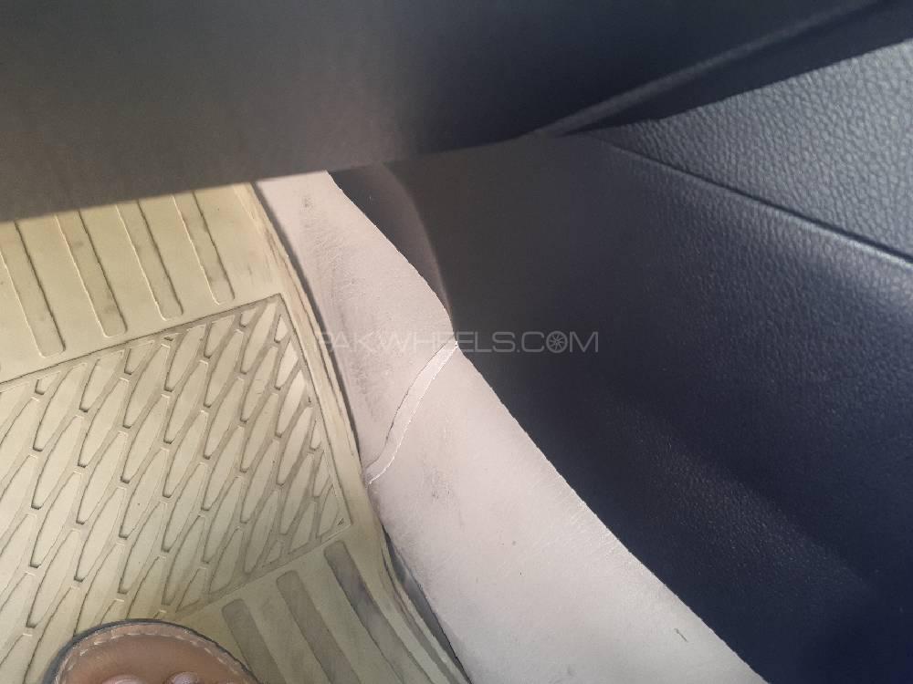 Toyota Corolla 2018 for Sale in Wah cantt Image-1
