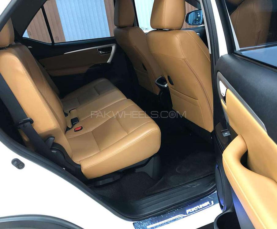 Toyota Fortuner 2019 for Sale in Sialkot Toyota Fortuner 2019 for Sale in Sialkot Image-9