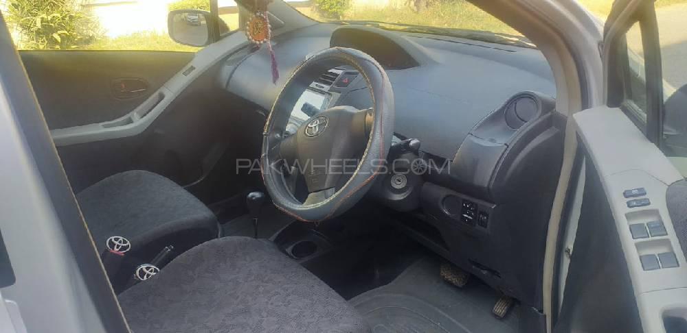 Toyota Vitz 2010 for Sale in Sialkot Toyota Vitz 2010 for Sale in Sialkot Image-7