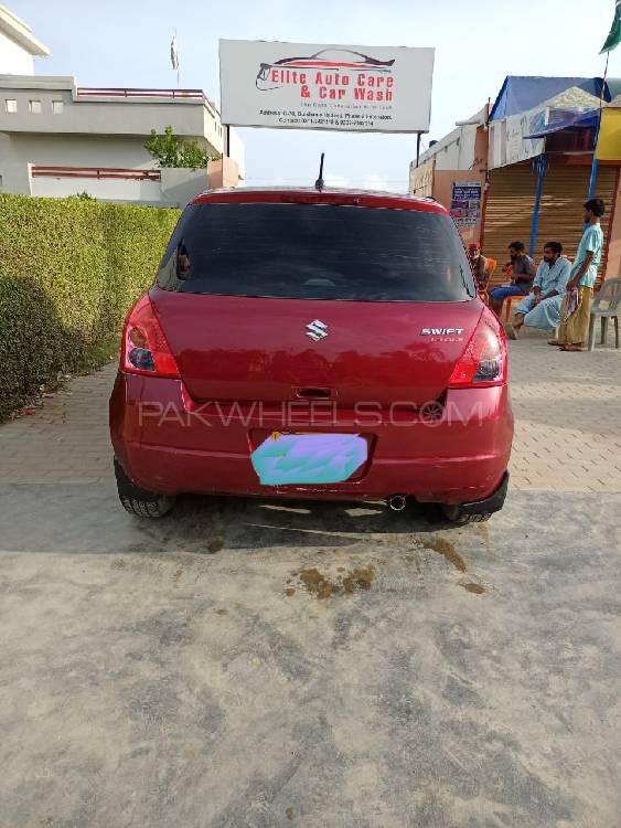 Suzuki Swift 2011 for Sale in Karachi Image-1