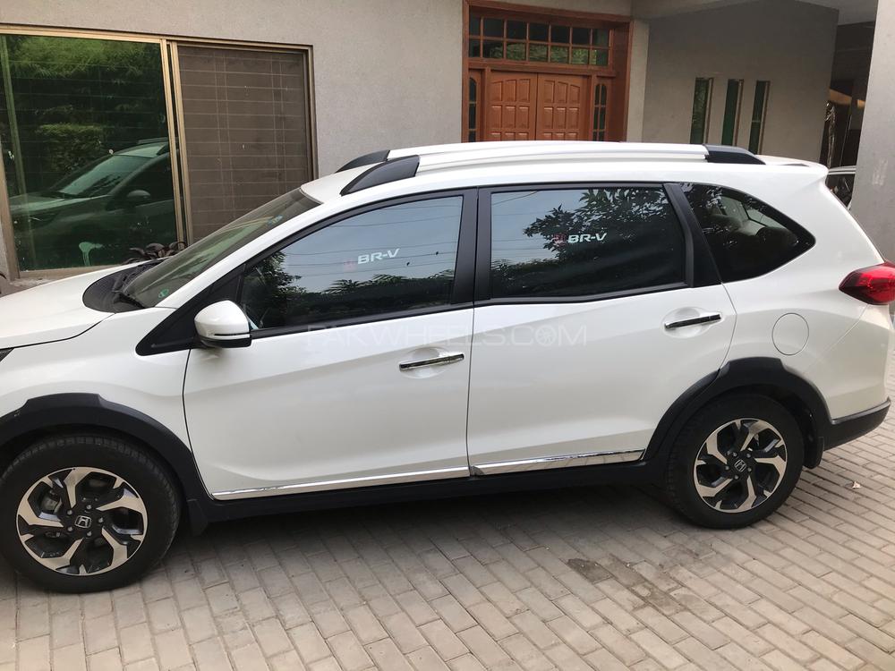 Honda BR-V 2017 for Sale in Lahore Honda BR-V 2017 for Sale in Lahore Image-6