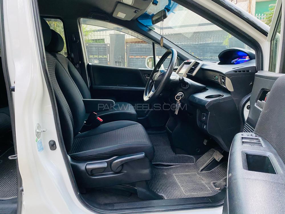 Honda Freed 2013 for Sale in Lahore Honda Freed 2013 for Sale in Lahore Image-13