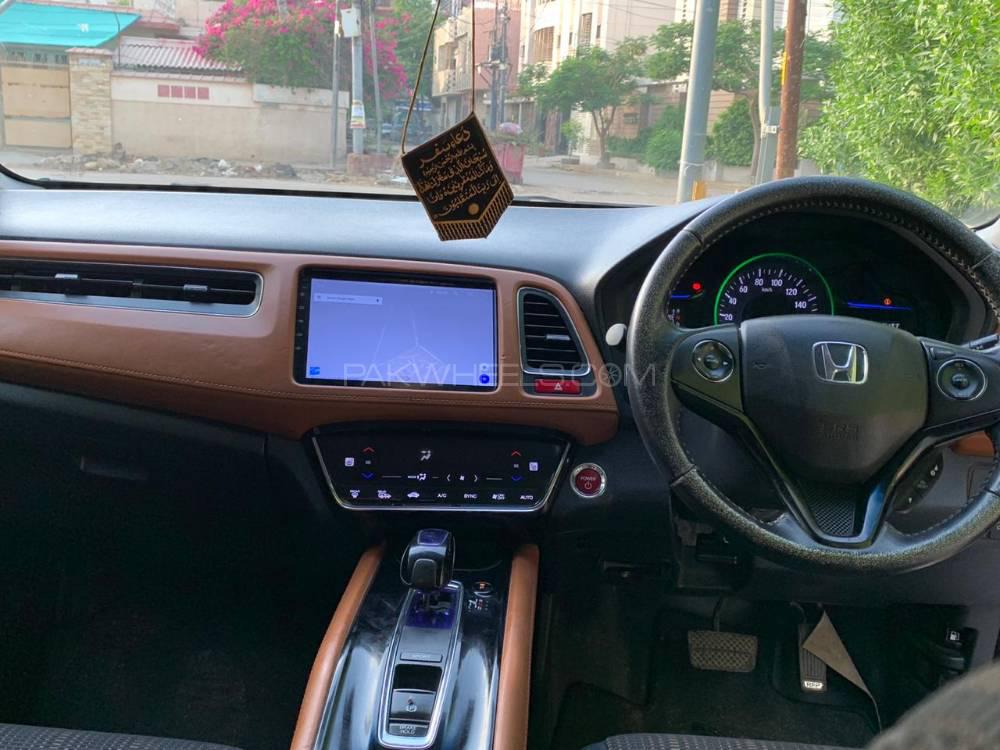 Honda Vezel 2014 for Sale in Karachi Honda Vezel 2014 for Sale in Karachi Image-8