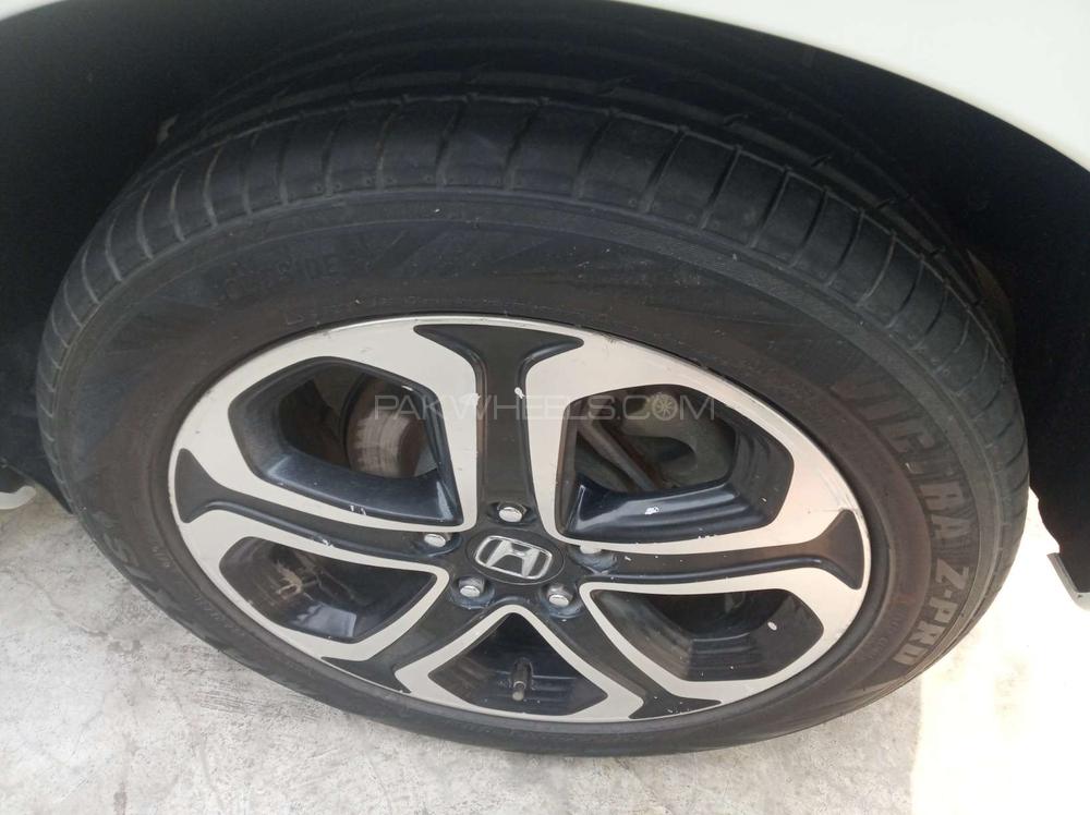 Honda Vezel 2015 for Sale in Gujranwala Honda Vezel 2015 for Sale in Gujranwala Image-14