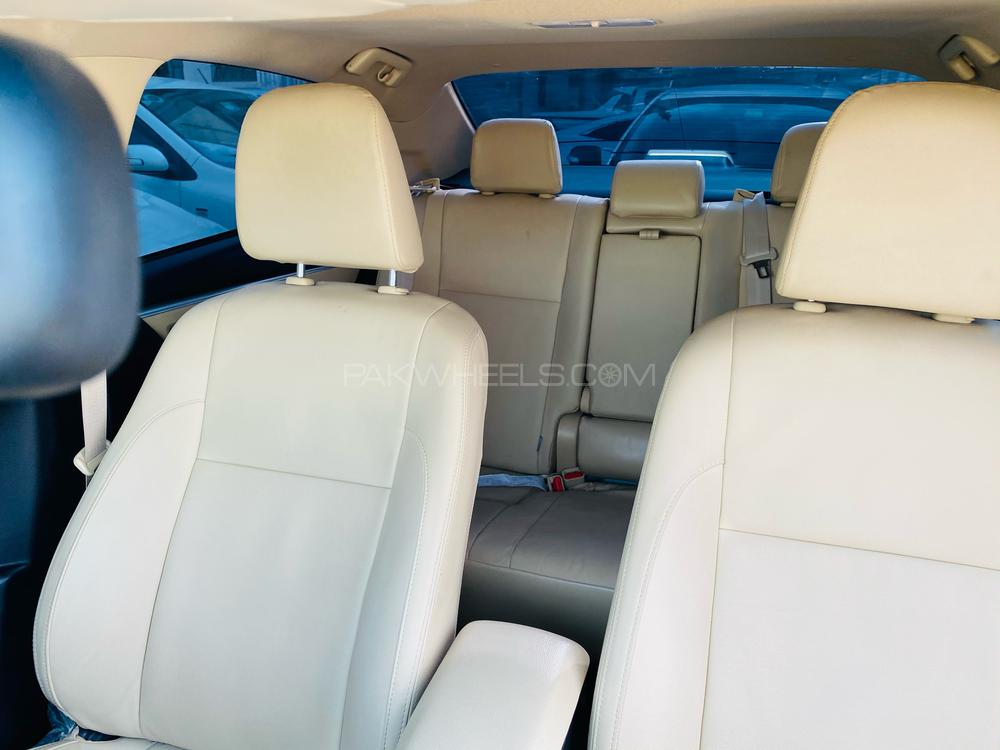 Toyota Corolla 2019 for Sale in Peshawar Toyota Corolla 2019 for Sale in Peshawar Image-4