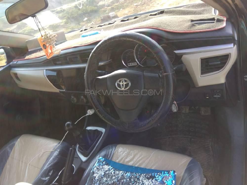 Toyota Corolla 2015 for Sale in Sargodha Toyota Corolla 2015 for Sale in Sargodha Image-4