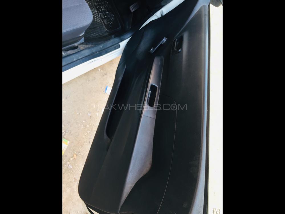 ڈائیہاتسو میرا 2009 for Sale in کراچی ڈائیہاتسو میرا 2009 for Sale in کراچی Image-11