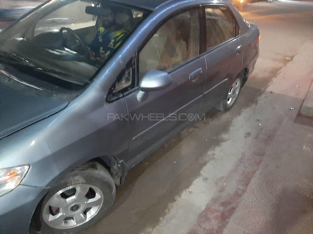 Honda City 2004 for Sale in Faisalabad Image-1