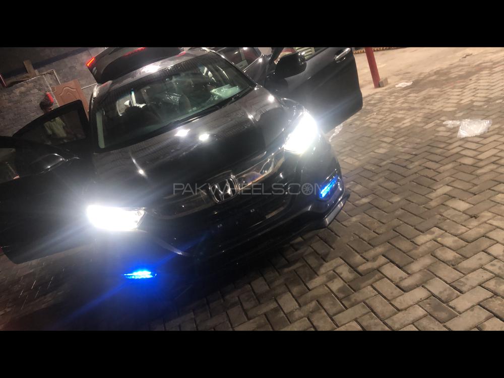 Honda Vezel 2018 for Sale in Sargodha Image-1