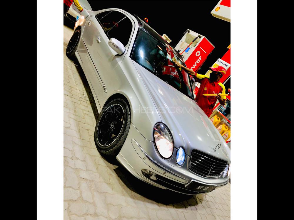 Mercedes Benz E Class 2003 for Sale in Peshawar Image-1